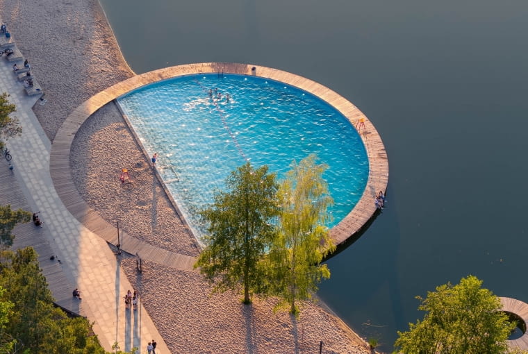 Zagospodarowanie nabrzeża Jeziora Słupeckiego