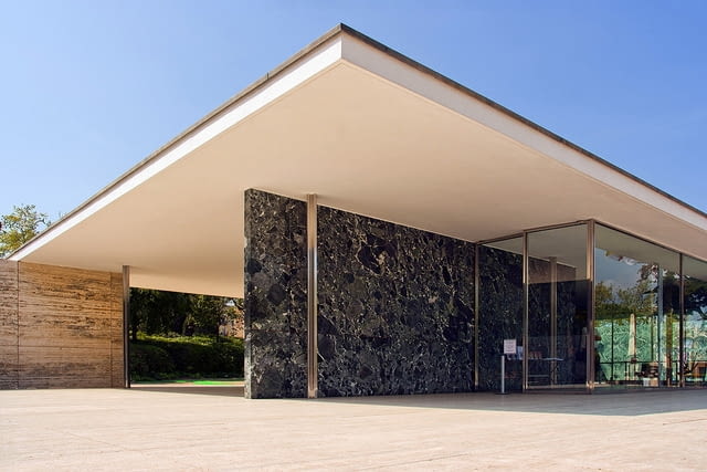 Pawilon w Barcelonie, proj. Mies van der Rohe, 1929 rok Pawilon w Barcelonie, proj. Mies van der Rohe, 1929 rok