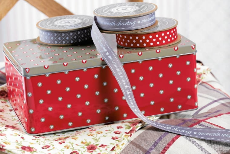 Dekoracje 07.01.2016 , Warszawa . Wnetrza , wzornictwo , temat angielska wies , sesja dla magazynu Cztery Katy , stylizacja Joanna Plachecka . Fot. Michal Mutor SLOWA KLUCZOWE: WNETRZA DEKORACJE