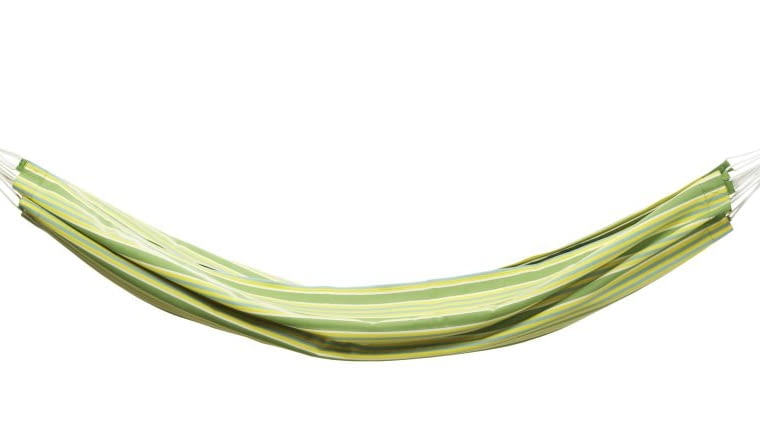 Zielony hamak Solblekt ze sklepu Ikea to dobry pomysł na prezent dla Mam, którym przyda się odrobina odpoczynku i wytchnienia od codzienności. Hamak ma wymiary 100x200 cm. Cena: 149 zł. Zielony hamak