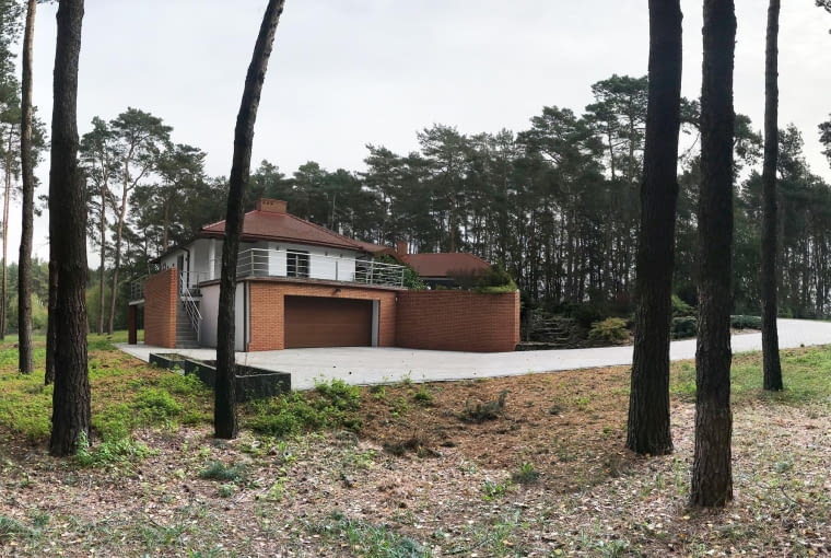 Dom przed przebudową Dom przed przebudową