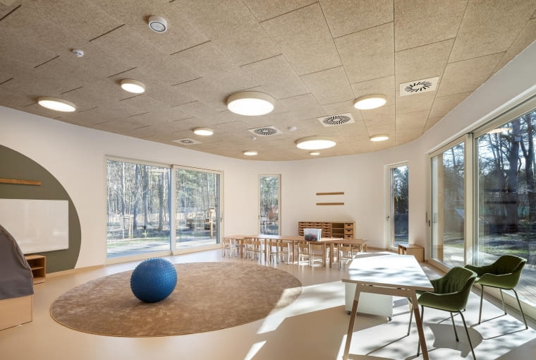 Miejskie przedszkole nr 1 w Józefowie. Proj. Regio Miejskie przedszkole nr 1 w Józefowie. Proj. Regio