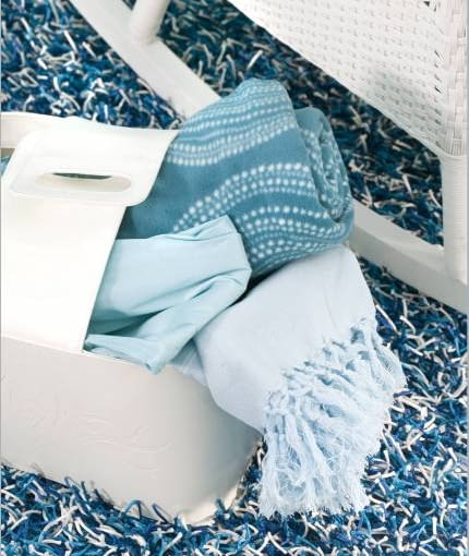 19.03.2008 WARSZAWA SESJA WNETRZE KOLOR WZOR NZ PLED STYLIZACJA JOANNA PLACHECKA DLA CZASOPISMA CZTERY KATY FOT. ARKADIUSZ SCICHOCKI / AGENCJA GAZETA PUBLIKACJA CZTERY KATY NR 6 (200) - 6 2008