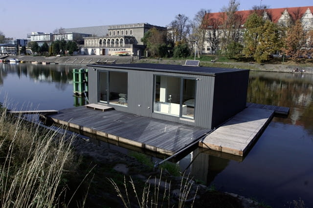 Dom na wodzie we Wrocławiu. Isola System Alejandro Capdevila i Wojtek Bartosiewicz. isola system, dom na wodzie, wrocław
