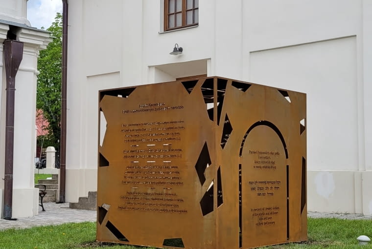 Kubik - upamiętnienie getta we Włodawie