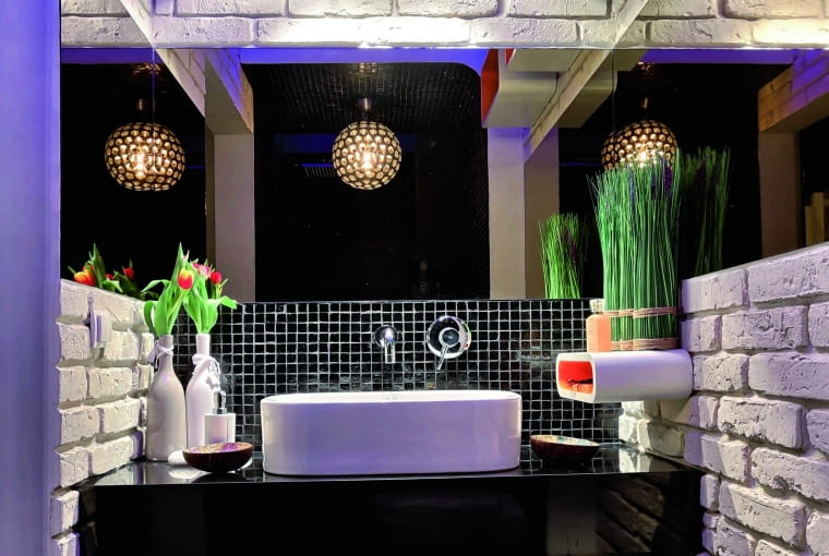 Światło to najprostszy sposób na uwidocznienie koloru i tekstury naturalnego materiału Światło to najprostszy sposób na uwidocznienie koloru i tekstury naturalnego materiału