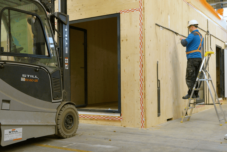 Produkcja domu z CLT