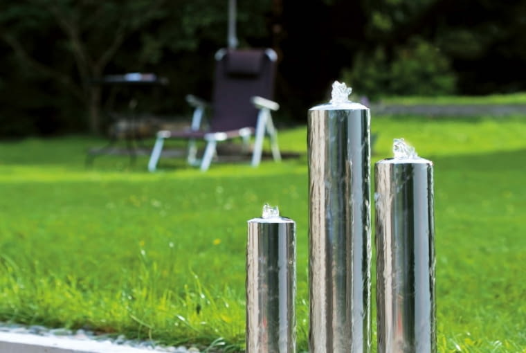 FIAP premiumdesign WaterPillar/AQUAFLORA. Fontanna ze zintegrowanym oświetleniem LED. Cena: 2695 zł, www.aquaflora.pl