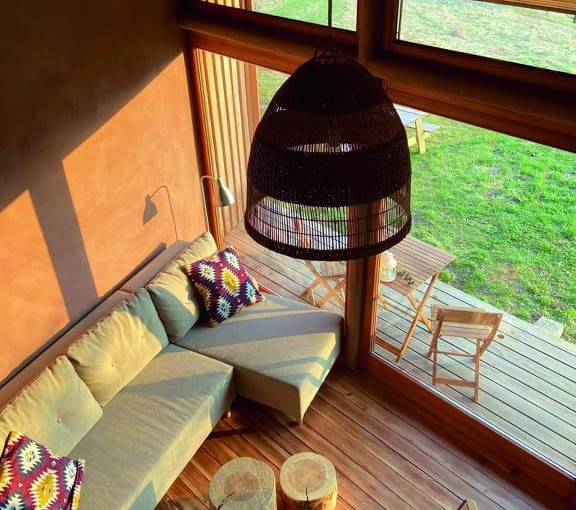 Mikrodom z naturalnych materiałów Mini domy