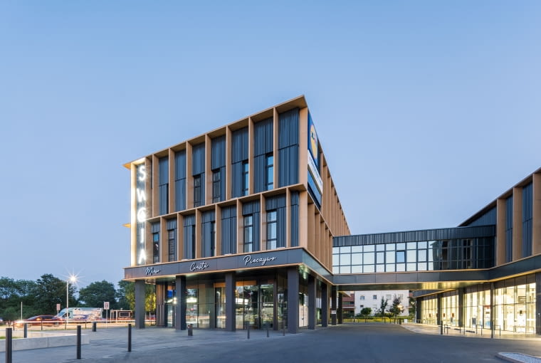 I miejsce: Centrum Handlowe Swoja Olimpia. Proj. PAG - Pracownia Architektury Głowacki I miejsce: Centrum Handlowe Swoja Olimpia. Proj. PAG - Pracownia Architektury Głowacki