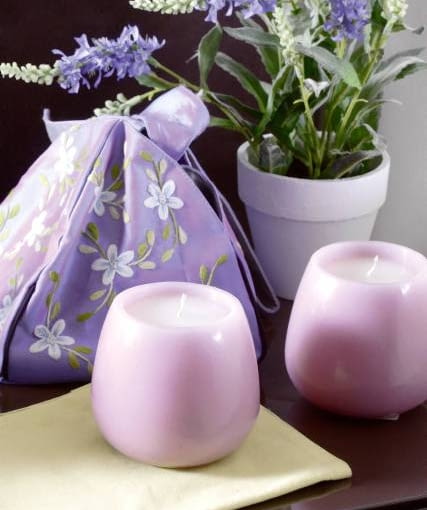 02.04.2008 WARSZAWA SESJA WNETRZE KOLOR WZOR NZ SWIECE , SZTUCZNA LAWENDA STYLIZACJA JOANNA PLACHECKA DLA CZASOPISMA CZTERY KATY FOT. ARKADIUSZ SCICHOCKI / AGENCJA GAZETA PUBLIKACJA CZTERY KATY NR 6 (200) - 6 2008