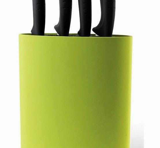 BLOKI NA NOŻE. Drewno i tworzywo sztuczne, sodahome.pl, 85 zł (bez noży)