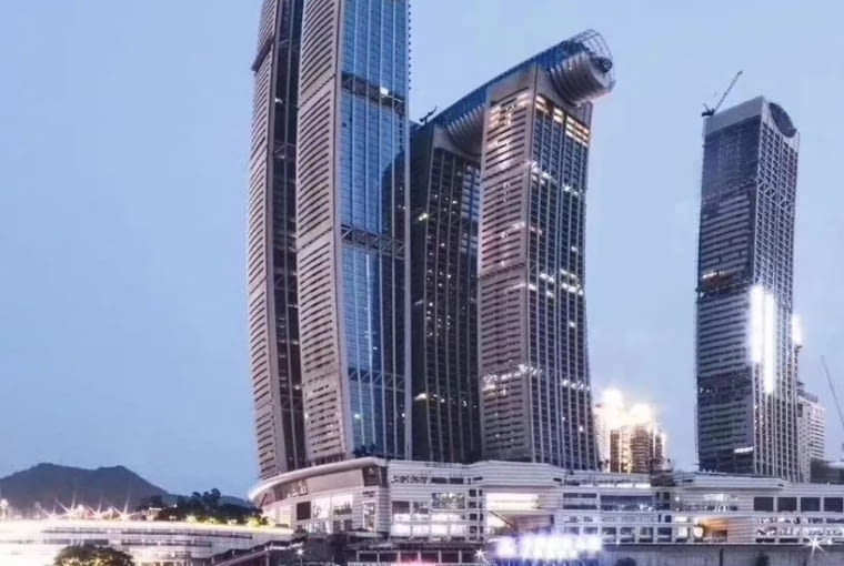 Raffles City Chongqing. Proj. Safdie Architects