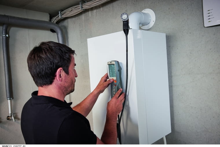 Poprawny montaż źródła ciepła i instalacji grzewczej, a potem regularny serwis zamontowanych urządzeń i osprzętu pomagają zachować układ w dobrym stanie technicznym Poprawny montaż źródła ciepła i instalacji grzewczej, a potem regularny serwis zamontowanych urządzeń i osprzętu pomagają zachować układ w dobrym stanie technicznym