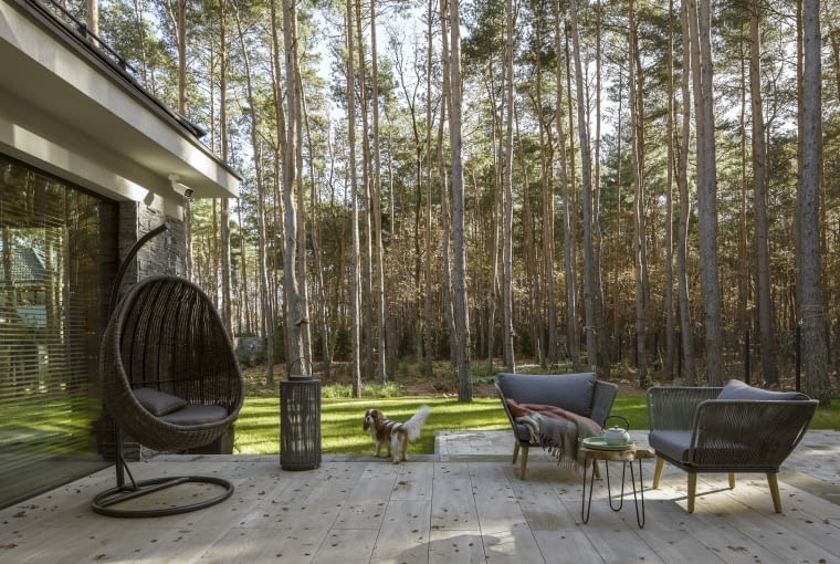 Willa w Lesie Młocińskim. Proj. Hola Design