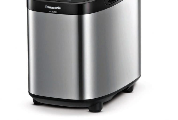 Małe AGD. SD-Z2502BB, 11 programów, w tym przyśpieszony i do dżemów, dozownik dodatków, 3 wielkości bochenka, 3 poziomy opiekania, moc 550 W, 889 zł, Panasonic