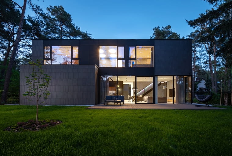 Dom na Orzechowej w Józefowie. Proj. PAWEL LIS ARCHITEKCI Dom na Orzechowej w Józefowie. Proj. PAWEL LIS ARCHITEKCI