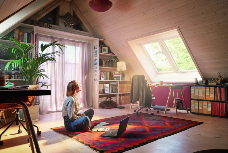 Jak ustawić meble na poddaszu ze skosami?