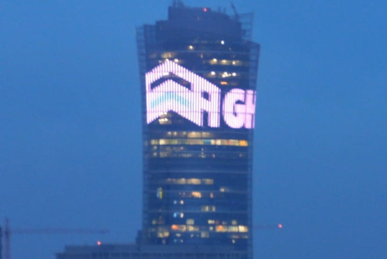 Warsaw Spire jako reklamowiec Warsaw Spire jako reklamowiec