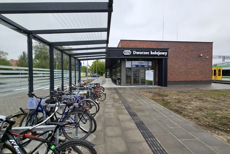 Nowy dworzec w Tłuszczu Nowy dworzec w Tłuszczu