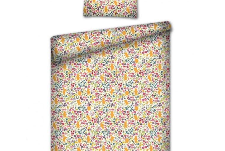 Home&you: komplet pościeli Floral Winnie. Pościel 140 x 200 cm przeceniona ze 119 zł na 59,50 zł; 160 x 200 przeceniona ze 139 zł na 69,50 zł. wyprzedaż, home&you, hity, tanio, gadżety, wnętrza, akcesoria, dodatki