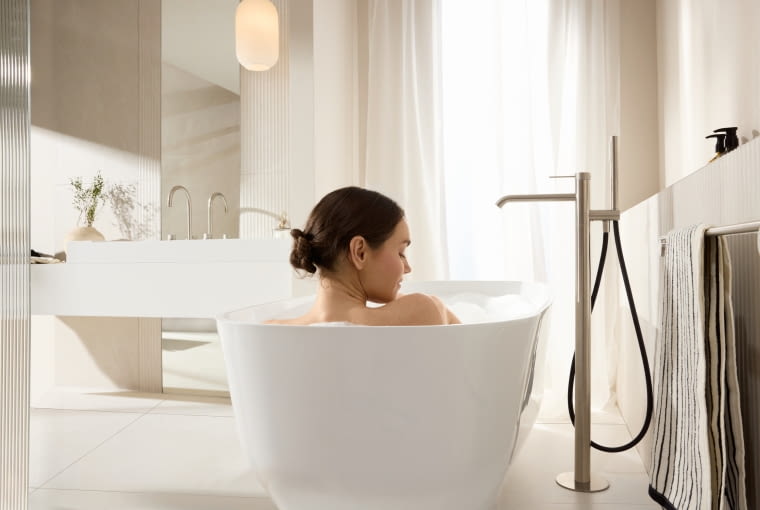 Kolekcja baterii łazienkowych MOZA316L. Model 54