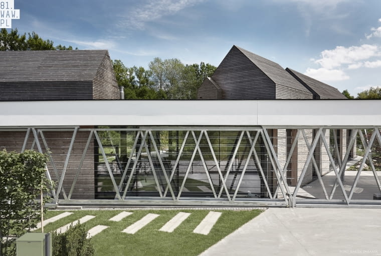 Dom z Trójkątów. Proj. 81.WAW.PL Dom z Trójkątów. Proj. 81.WAW.PL