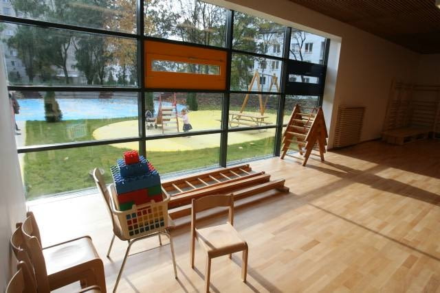 27.10.2006 , WARSZAWA , UL. KORZONA 2 , OTWARCIE PRZEDSZKOLA IM. KROLA MACIUSIA I , PRZEDSZKOLE