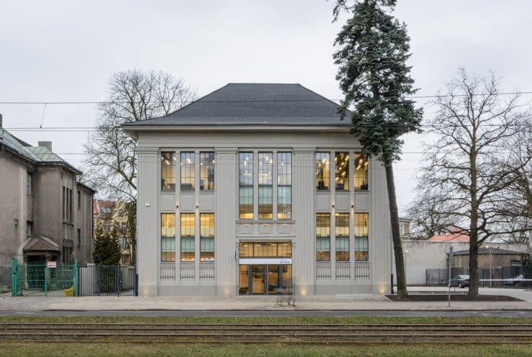 Zabytkowy budynek przy Al. Wojska Polskiego w Szczecinie Zabytkowy budynek przy Al. Wojska Polskiego w Szczecinie