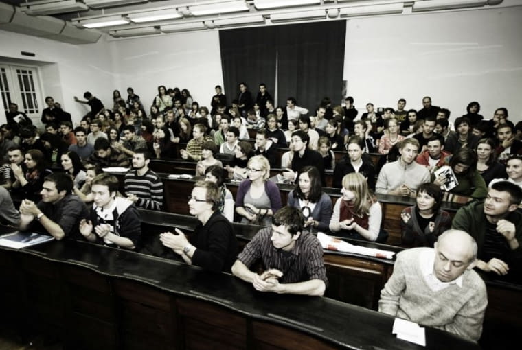 Czwarte spotkanie z cyklu Polska Bryła z Mikołajem Kadłubowskim i Krzysztofem Mycielskim, współwłaścicielami pracowni architektonicznej Grupa 5 grupa 5 polska bryła wykład mikołaj kadłubowski krzysztof mycielski