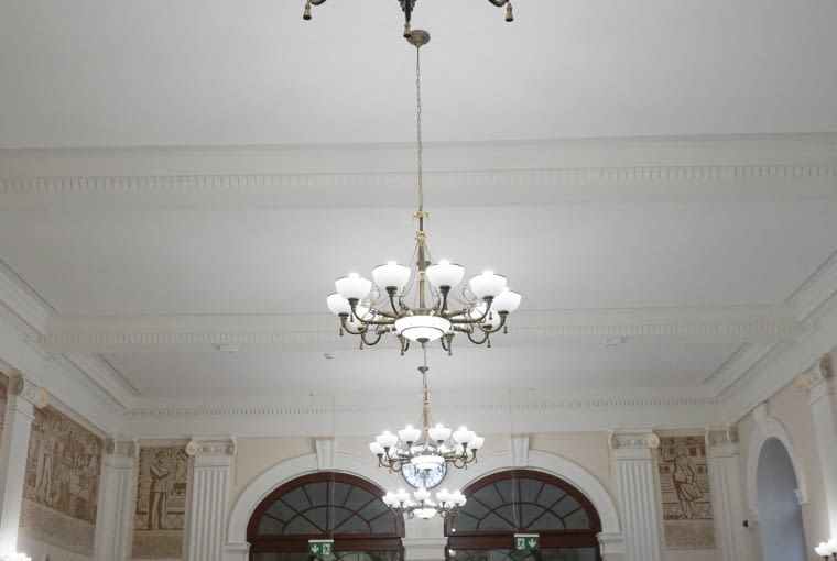 Dworzec kolejowy w Skierniewicach - obecnie Dworzec kolejowy w Skierniewicach - obecnie