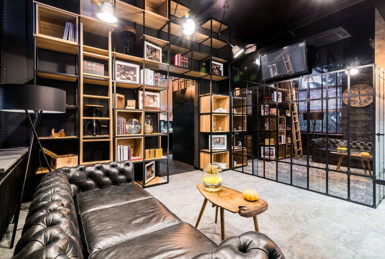 Biuro JFM Furniture. Proj. Bracia Burawscy Architekci Biuro JFM Furniture. Proj. Bracia Burawscy Architekci