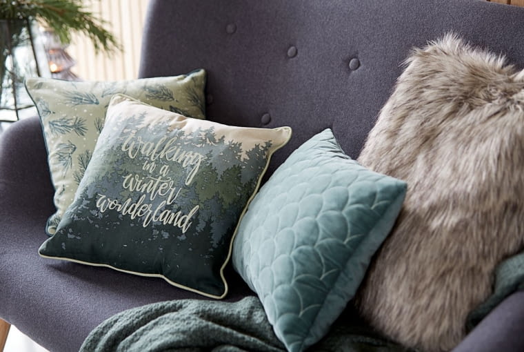 Świąteczna oferta w Jysk: Poszewki dekoracyjne, 15,26 zł Świąteczna oferta w Jysk