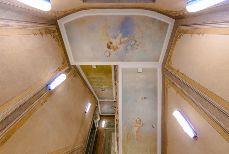 Podniebienia Klatki schodowej Foksal 15