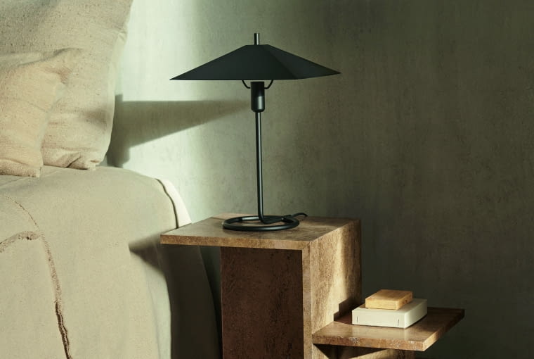 Stolik Distinct (Ferm Living), kamień, 59 x 30 x 35 cm, 3668 zł, fabrykaform.pl