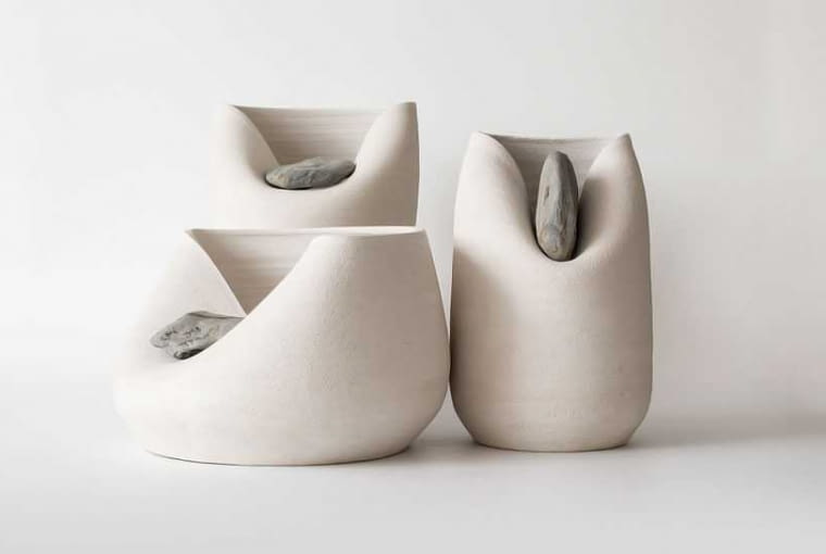 "Vase with stone", proj. Martin Azua i Marc Vidal wazon