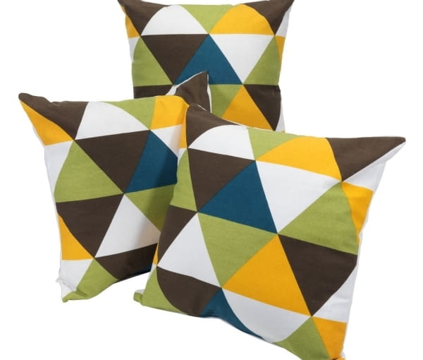 Jysk: poduszka POTENTIL (45x45 cm) w modne, geometryczne wzory. Przeceniona z 34,95 zł na 25 zł. jysk, gadżety, dodatki, wnętrza, wnętrzarskie dodatki, wyprzedaż