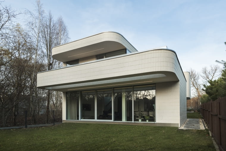 Willa Meander w Konstancinie-Jeziornej. Proj. PAWEL LIS ARCHITEKCI