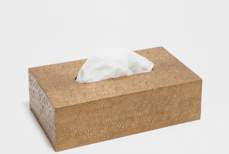 ZARA Home: pudełko na chusteczki z drewna i metalu. Cena: 139 zł. ZARA Home, walentynki, prezent, pomysł na prezent