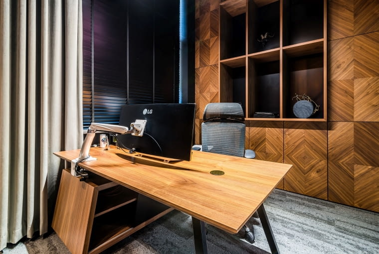 Biuro JFM Furniture. Proj. Bracia Burawscy Architekci Biuro JFM Furniture. Proj. Bracia Burawscy Architekci