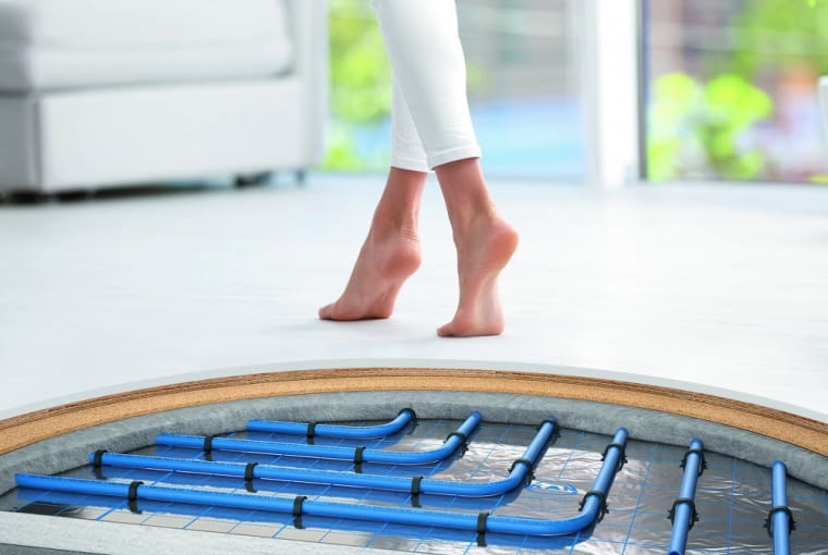 Wodne ogrzewanie podłogowe to nowoczesny i wydajny sposób ogrzewania domu, który cieszy się coraz większą popularnością Wodne ogrzewanie podłogowe to nowoczesny i wydajny sposób ogrzewania domu, który cieszy się coraz większą popularnością