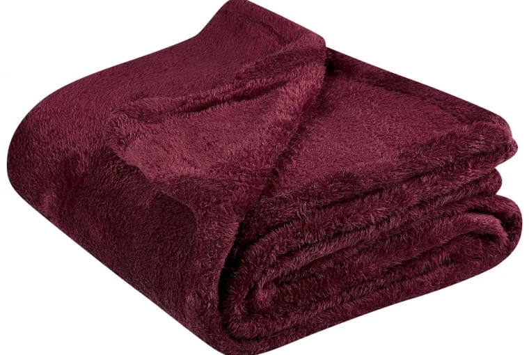 Koc NAMDU 125 x 150 cm Burgundowy Koc NAMDU 125 x 150 cm Burgundowy