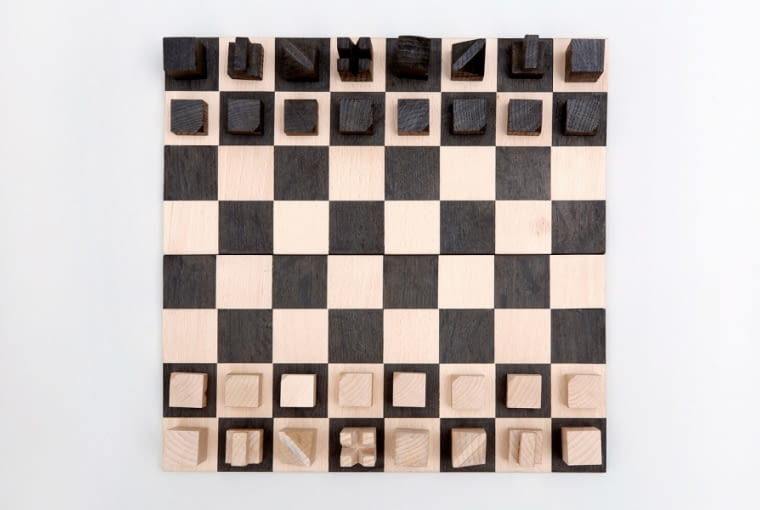 Komplet szachowy A00. Proj. Kasia Rysiak i Agnieszka Wach