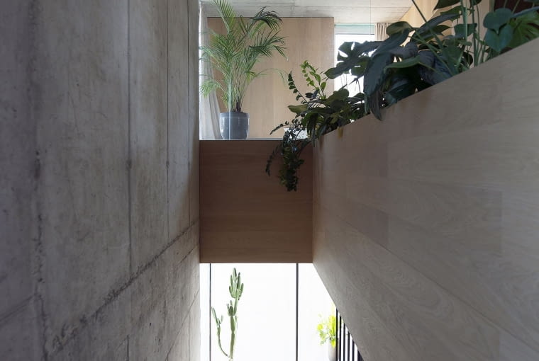 Willa Criss Cross w Lublanie. Proj. OFIS Arhitekti Willa Criss Cross w Lublanie. Proj. OFIS Arhitekti