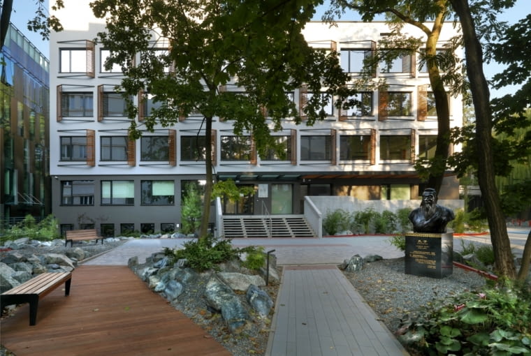 Budynek przy ul. Oleandry 2a w Krakowie po modernizacji Budynek przy ul. Oleandry 2a w Krakowie po modernizacji