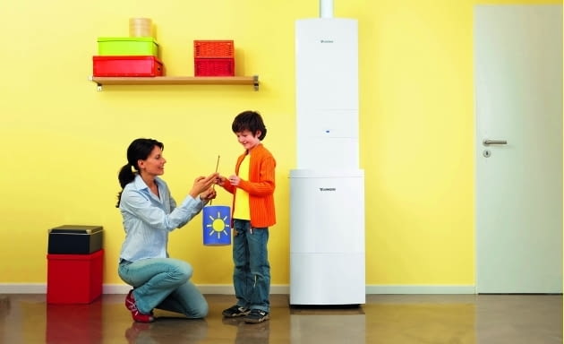 W pomieszczeniu, w którym znajduje się kocioł z otwartą komorą spalania, nie wolno stosować wentylacji mechanicznej kocioł z otwarta komora spalania, kocioł atmosferyczny, kocioł tradycyjny