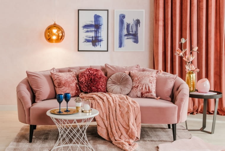 Salon w "brudnym różu" Salon w "brudnym różu"