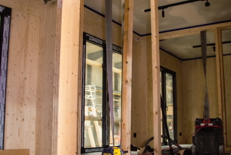 Produkcja domu z CLT