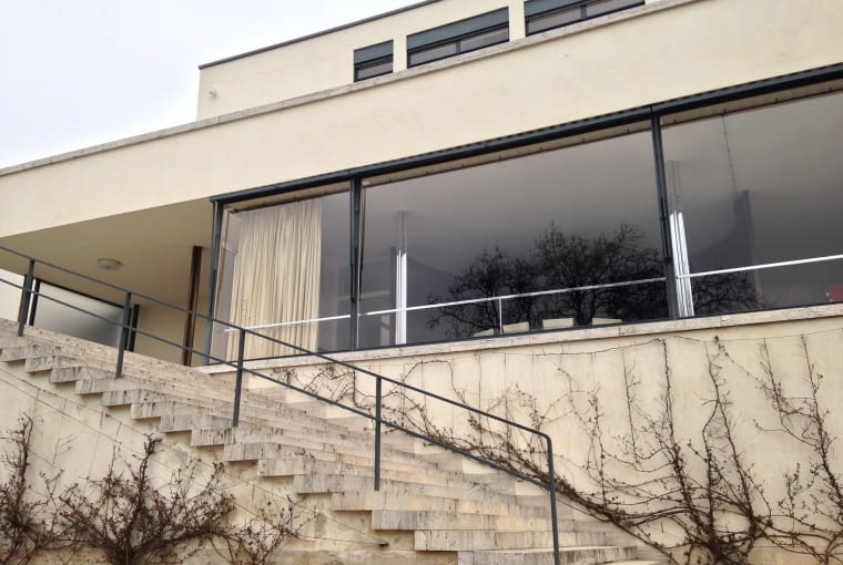 Willa Tugendhatów w Brnie. Proj. Ludwig Mies van der Rohe. Willa Tugendhatów w Brnie. Proj. Ludwig Mies van der Rohe.
