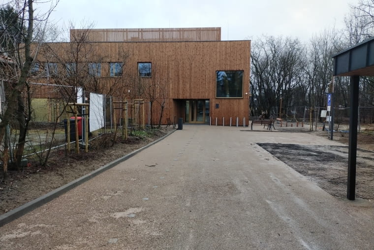 Biblioteka publiczna przy ul. Kłosowej na Białołęce